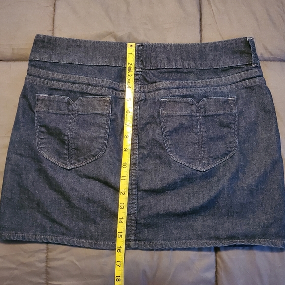 Old Navy Denim Skirt - Picture 4 of 6
